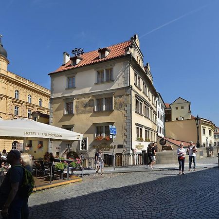 Hotel U 3 Pstrosu Praga Exterior foto